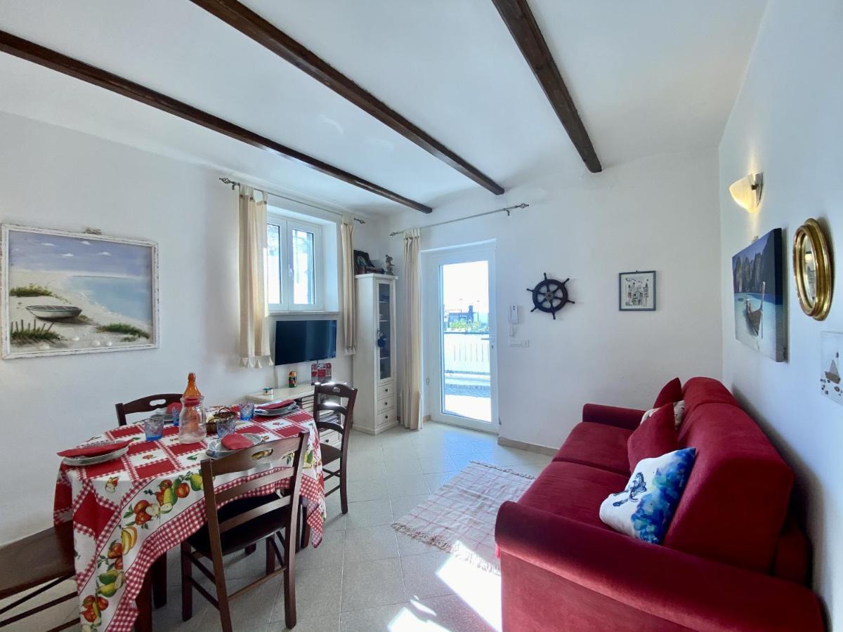 Holidaycasa Mike - Con Terrazzo Vista Mare Sperlonga